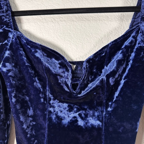Free People Elegant Velvet Blue Bodysuit S/P - Picture 3 of 9